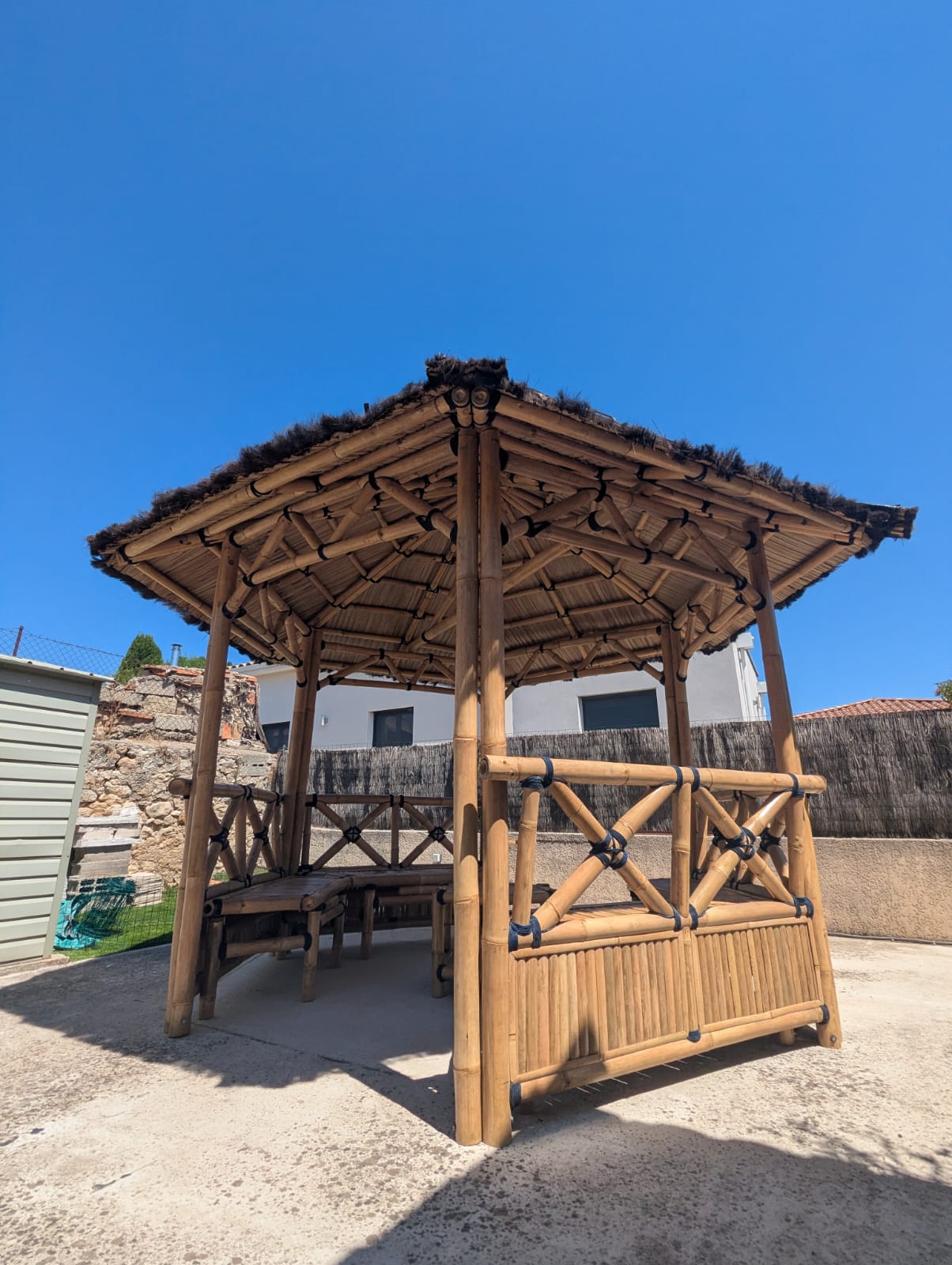 Gazébo en bambou hexagonal "LOMBOK" – Image 7